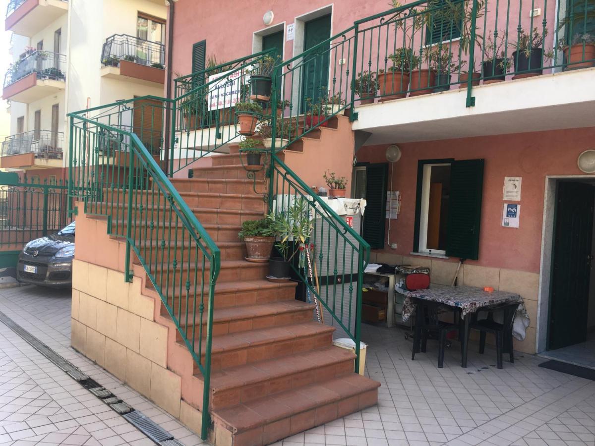 Villamareblu Ventimiglia Eksteriør bilde