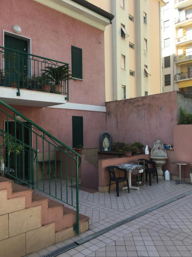 Villamareblu Ventimiglia Eksteriør bilde