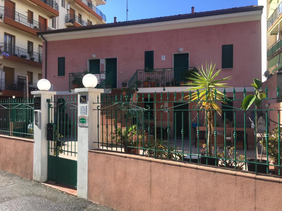 Villamareblu Ventimiglia Eksteriør bilde