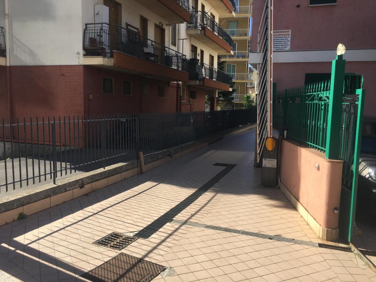 Villamareblu Ventimiglia Eksteriør bilde