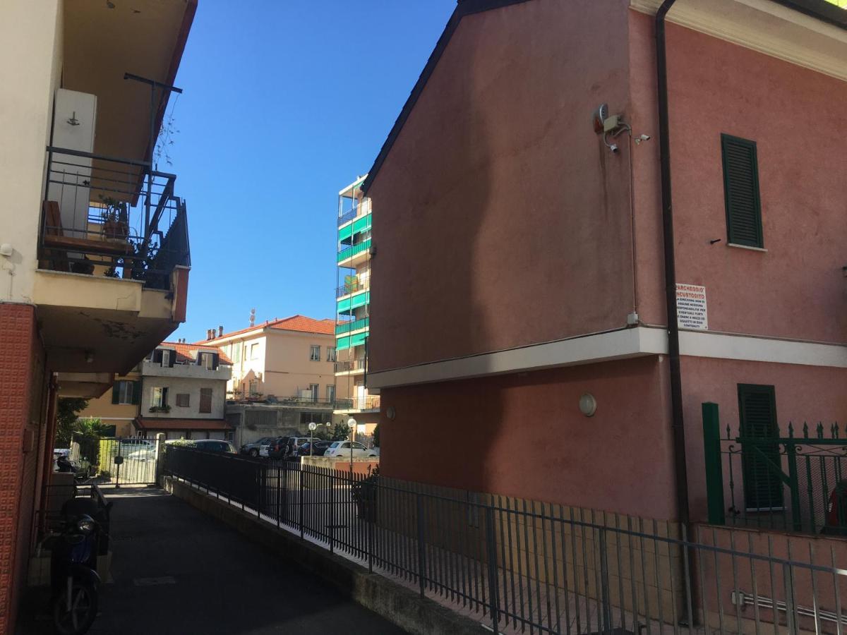 Villamareblu Ventimiglia Eksteriør bilde
