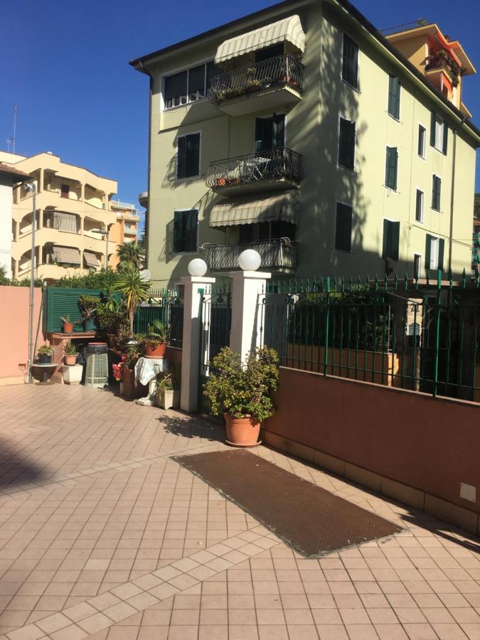 Villamareblu Ventimiglia Eksteriør bilde