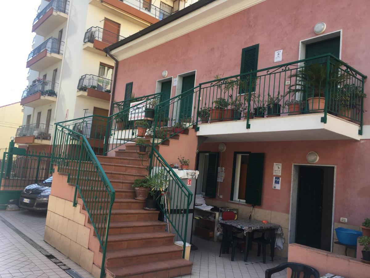 Villamareblu Ventimiglia Eksteriør bilde