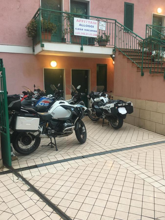 Villamareblu Ventimiglia Eksteriør bilde