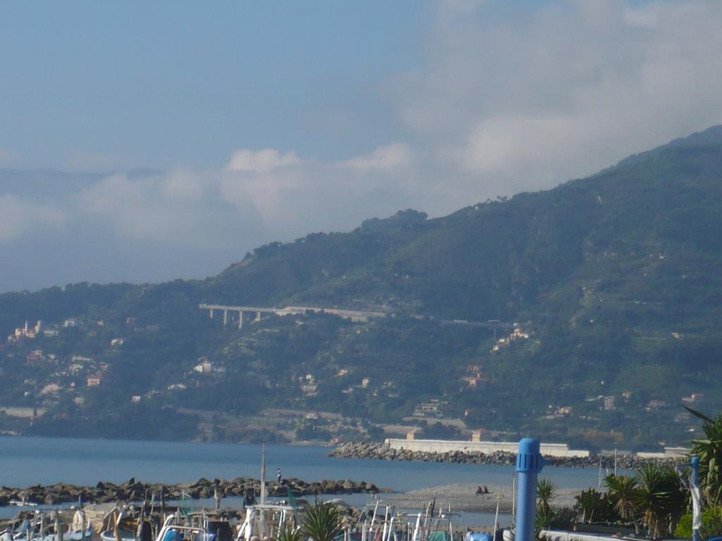 Villamareblu Ventimiglia Eksteriør bilde