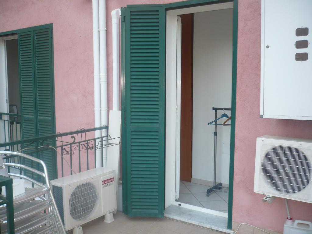 Villamareblu Ventimiglia Eksteriør bilde