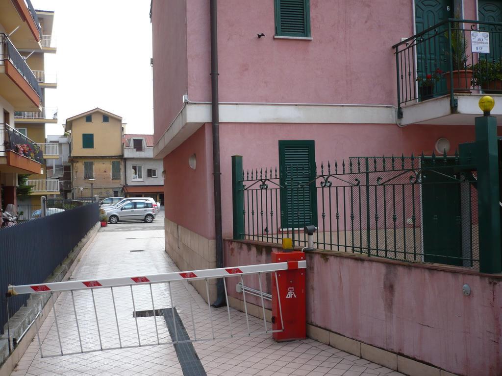 Villamareblu Ventimiglia Eksteriør bilde