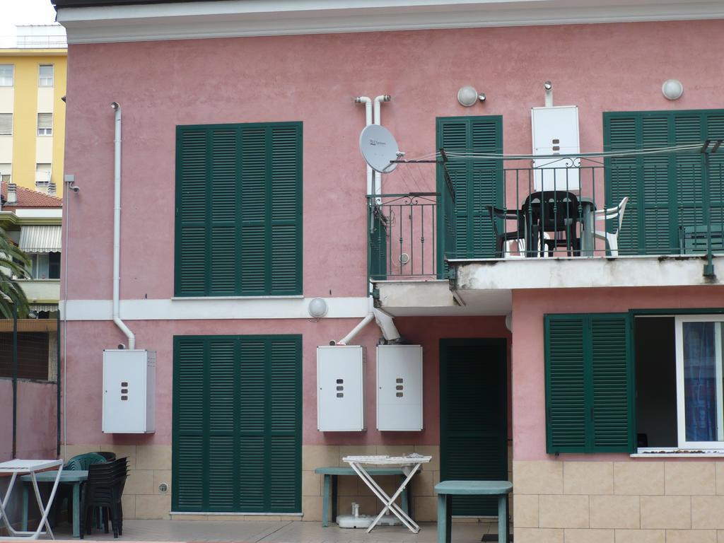 Villamareblu Ventimiglia Eksteriør bilde